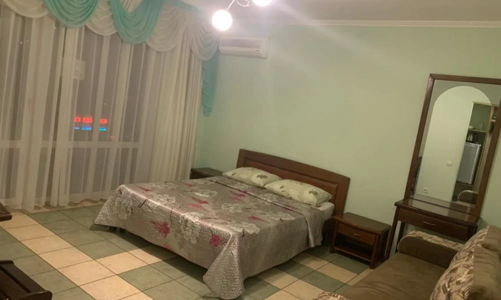 Комната полулюкс в отеле Элени